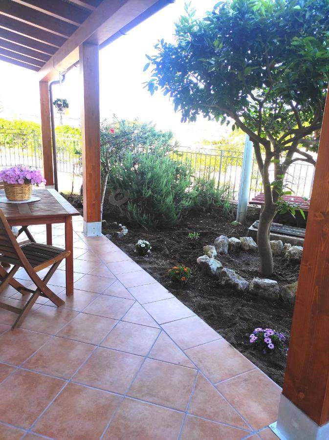 Holiday Home Mennulita Lipari  Luaran gambar